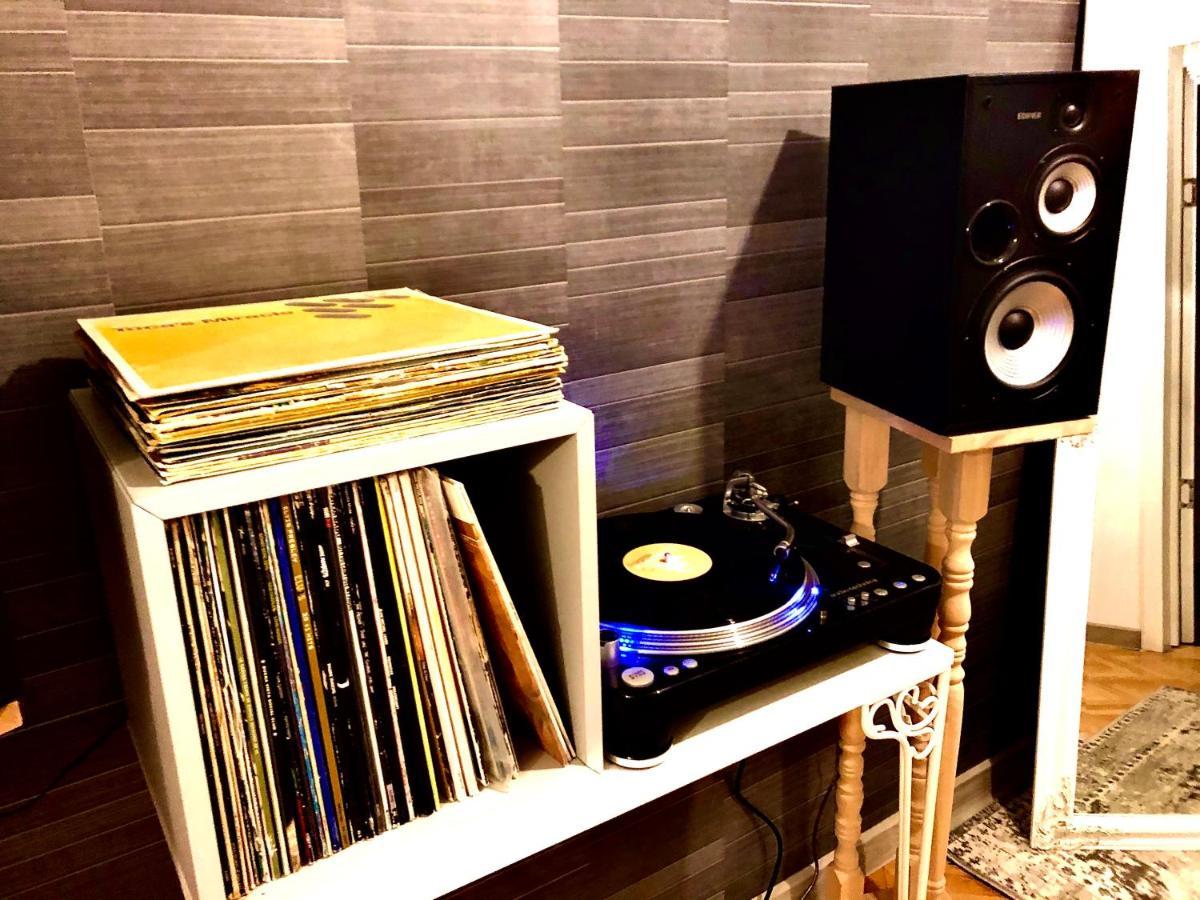 Vinyl'S Place Brasov Ngoại thất bức ảnh