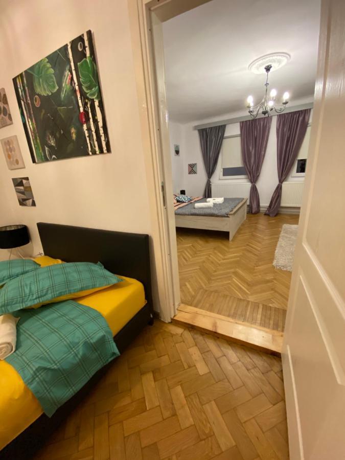 Vinyl'S Place Brasov Ngoại thất bức ảnh